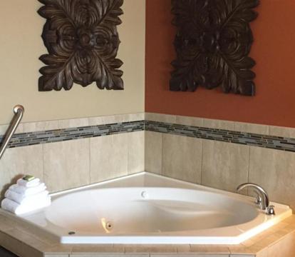 Best hotels with Spa and Wellness Center in Mount Horeb (Wisconsin)