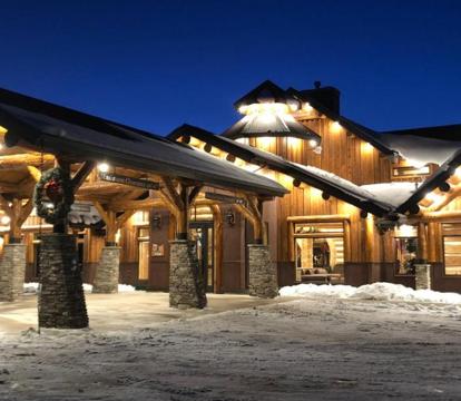 Escape to Romance: Unwind at Our Handpicked Selection of Romantic Hotels in Afton (Wyoming)