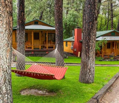 Escape to Romance: Unwind at Our Handpicked Selection of Romantic Hotels in Ruidoso (New Mexico)