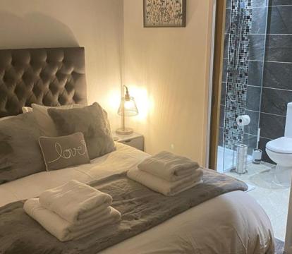 Photo of Secret Gem Luxury Hot Tub 1 Bed Garden Flat