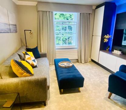 Photo of 10 Bootham House - luxury city centre apartment with free parking for one car