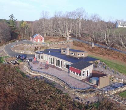 Photo of 13 Hills Bed & Breakfast