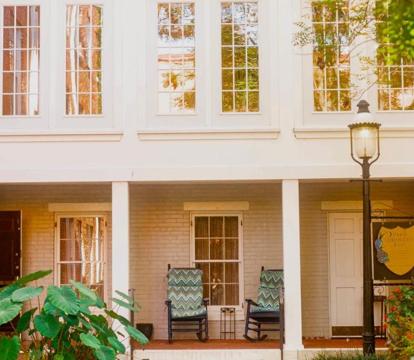 Photo of 1840s Carrollton Inn