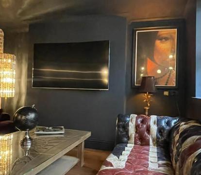 Photo of The 21 Luxury Seaside Apartment