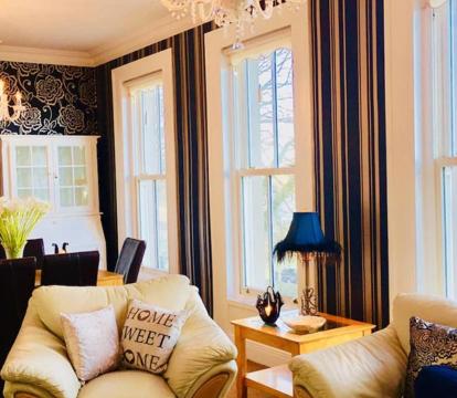 Photo of Luxury Lakeside Living Broadview 1 Georgian House