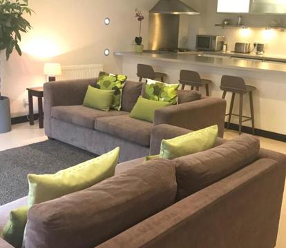 Photo of Aaron Glen Apartments