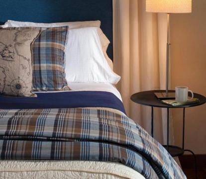 Escape to Romance: Unwind at Our Handpicked Selection of Romantic Hotels in Ledyard Center (Connecticut)