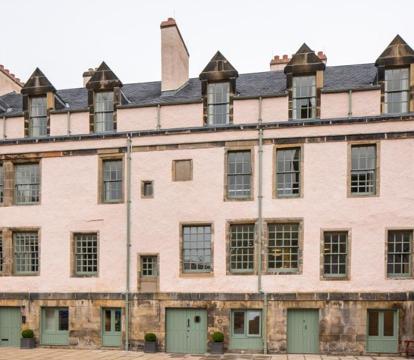Photo of Cheval Abbey Strand Apartments, at Holyrood