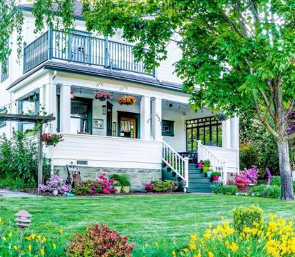 Best Adults-Only hotels in Ashland (Oregon)