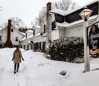 Escape to Romance: Unwind at Our Handpicked Selection of Romantic Hotels in Fryeburg (Maine)
