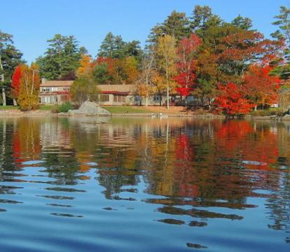 Escape to Romance: Unwind at Our Handpicked Selection of Romantic Hotels in Orland (Maine)