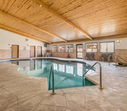 Best hotels with Spa and Wellness Center in Rice Lake (Wisconsin)