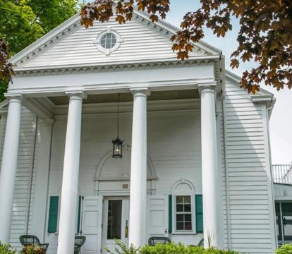 Photo of Anne's White Columns Inn