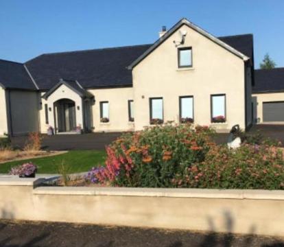 Adults Only Hotels in Dunadry (Antrim County)