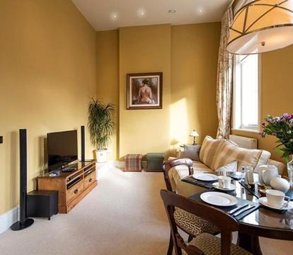 Photo of Arkle - Five Star Town Centre Apartment, Cheltenham