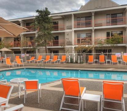 Photo of Ashland Hills Hotel & Suites