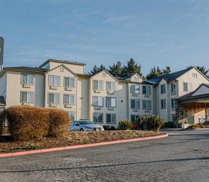 Photo of The Ashley Inn & Suites