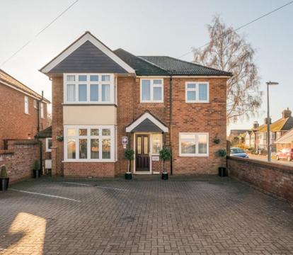 Photo of Autumn House