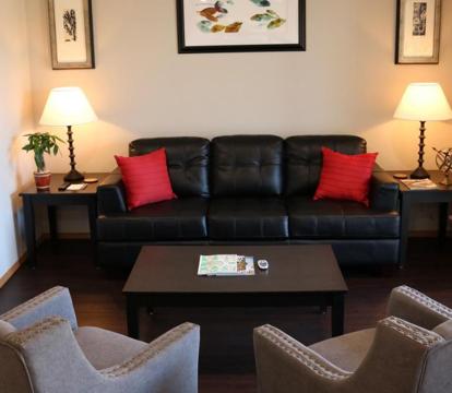 Photo of Autumn Leaf Suites