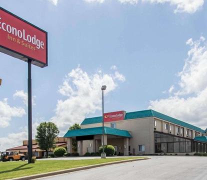 Best hotels with Spa and Wellness Center in Joplin (Missouri)