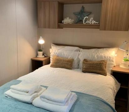 Photo of Cosy, coastal themed Holiday Home, Rockley Park, Poole, Dorset