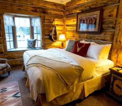 Escape to Romance: Unwind at Our Handpicked Selection of Romantic Hotels in Wilson (Wyoming)