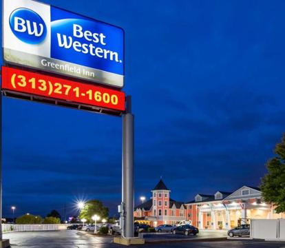 Best hotels with Spa and Wellness Center in Allen Park (Michigan)