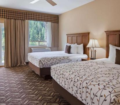 Escape to Romance: Unwind at Our Handpicked Selection of Romantic Hotels in Orofino (Idaho)