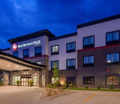 Escape to Romance: Unwind at Our Handpicked Selection of Romantic Hotels in La Crescent (Minnesota)
