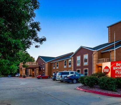 Photo of Best Western Plus Midwest Inn & Suites