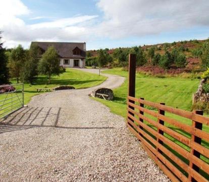Adults Only Hotels in Glenmoriston (Highlands)