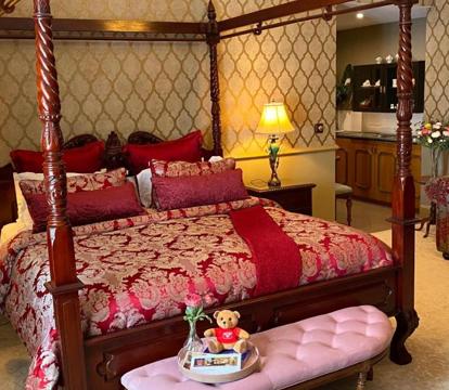 Best romantic and charming adults only hotels in Queensland