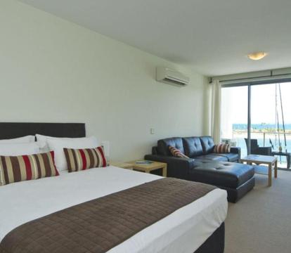 Photo of Blue on Blue Studio Room 1362