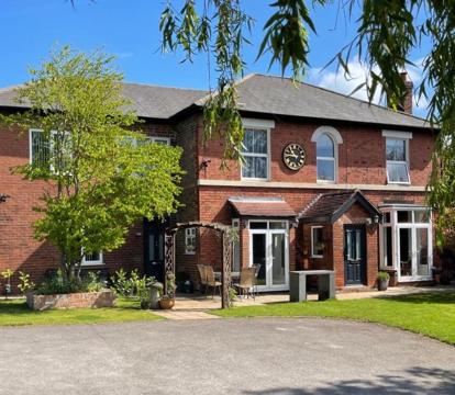 The most romantic hotels and getaways in Derby (Derbyshire)