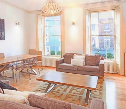 Photo of Luxury Massive TOWNHOUSE by Harrods