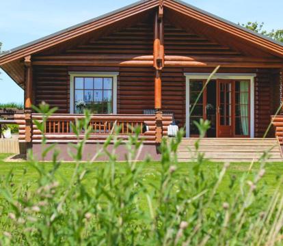 Photo of Bunnahahbain - Two Bedroom Luxury Log Cabin with Private Hot Tub