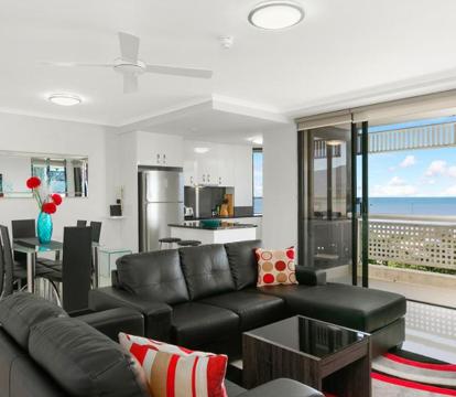 Photo of Cairns Luxury Seafront Apartment