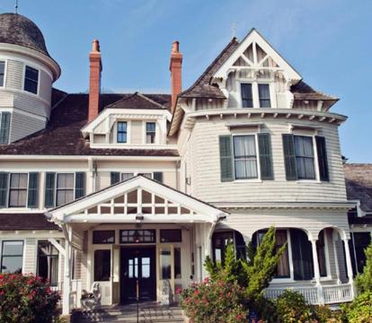 Photo of Castle Hill Inn