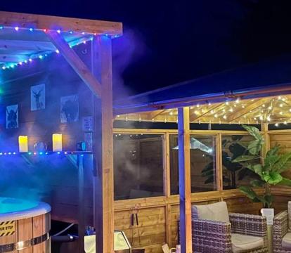 Photo of Loch Lomond Sunset Glamping Pod