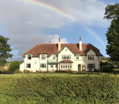 Photo of Cedar House