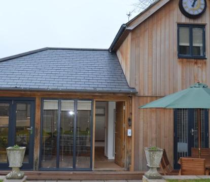 Photo of Cedar Lodge 2 ensuite bedroom cottage near Bath