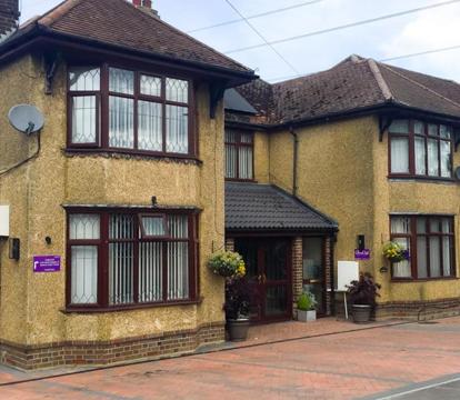 Adults Only Hotels in Dunstable (Bedfordshire)