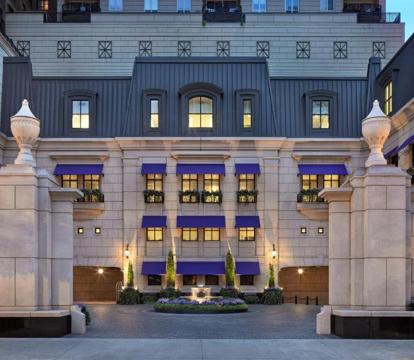 Photo of Waldorf Astoria Chicago