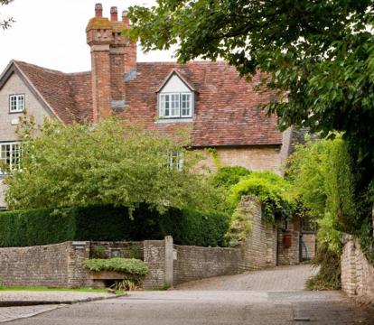 Adults Only Hotels in Lighthorne (Warwickshire)