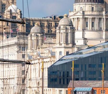 Photo of Luxury City Centre Apartment