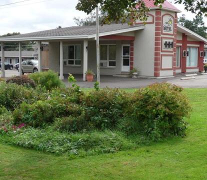 Photo of Clark's Sunny Isle Motel
