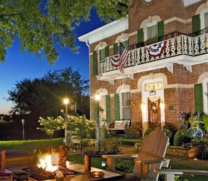 Photo of Cloran Mansion Bed & Breakfast