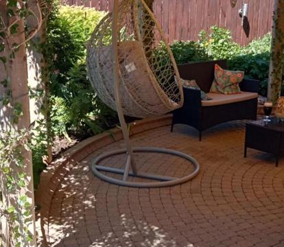 Photo of Cloyfin B and B