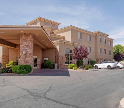 Photo of Comfort Inn at Convention Center Saint George