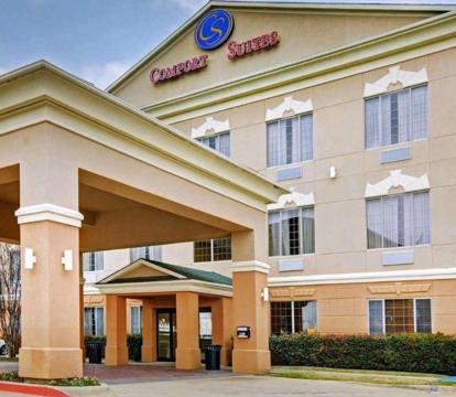 Photo of Comfort Suites Roanoke - Fort Worth North